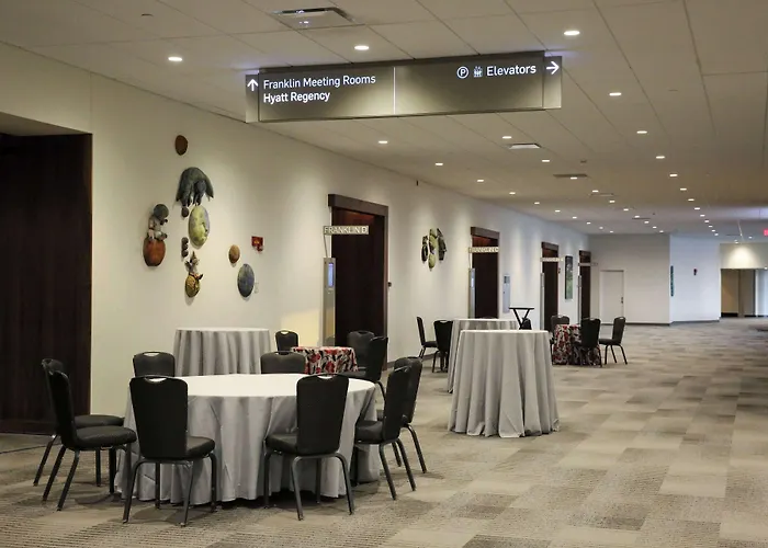 Hyatt Regency 3*