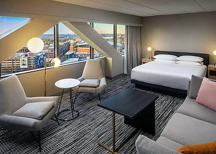Hyatt Regency Hotel 3*