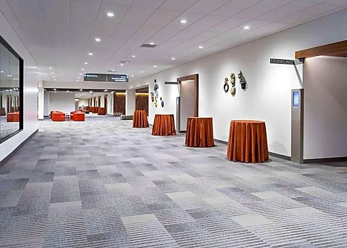 Hyatt Regency 3*